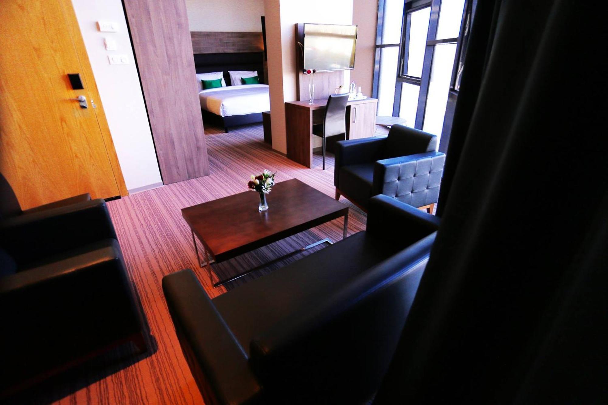 Le Zenith Hotel Oran Ngoại thất bức ảnh